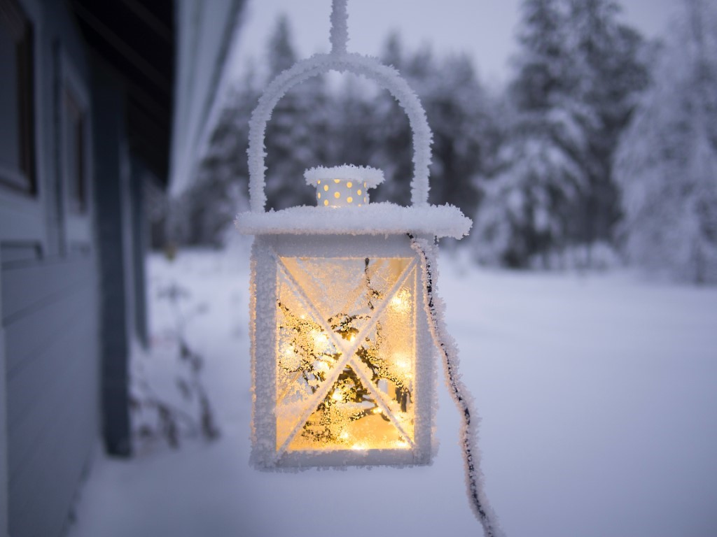 Mariage Laponie, lanterne lumineuse